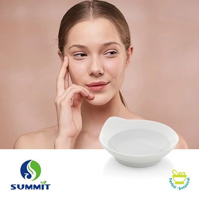 White Camphor Oil by Summit Biotechnology (Xiamen) Ltd